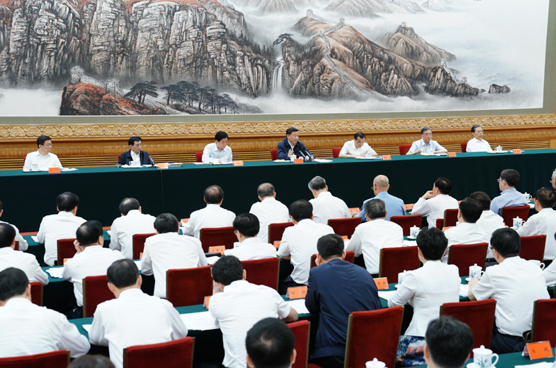 　　7月5日，中共中央總書記、國家主席、中央軍委主席習(xí)近平在北京出席深化黨和國家機(jī)構(gòu)改革總結(jié)會(huì)議并發(fā)表重要講話。新華社記者 王曄 攝